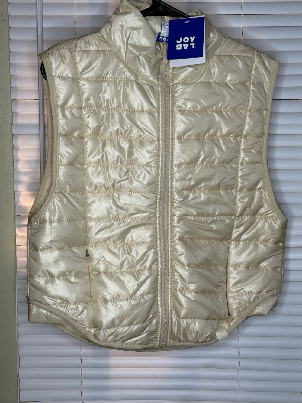JoyLab Cream Puffer Vest - NWT Women's Lightweight Quilted Vest. Size S